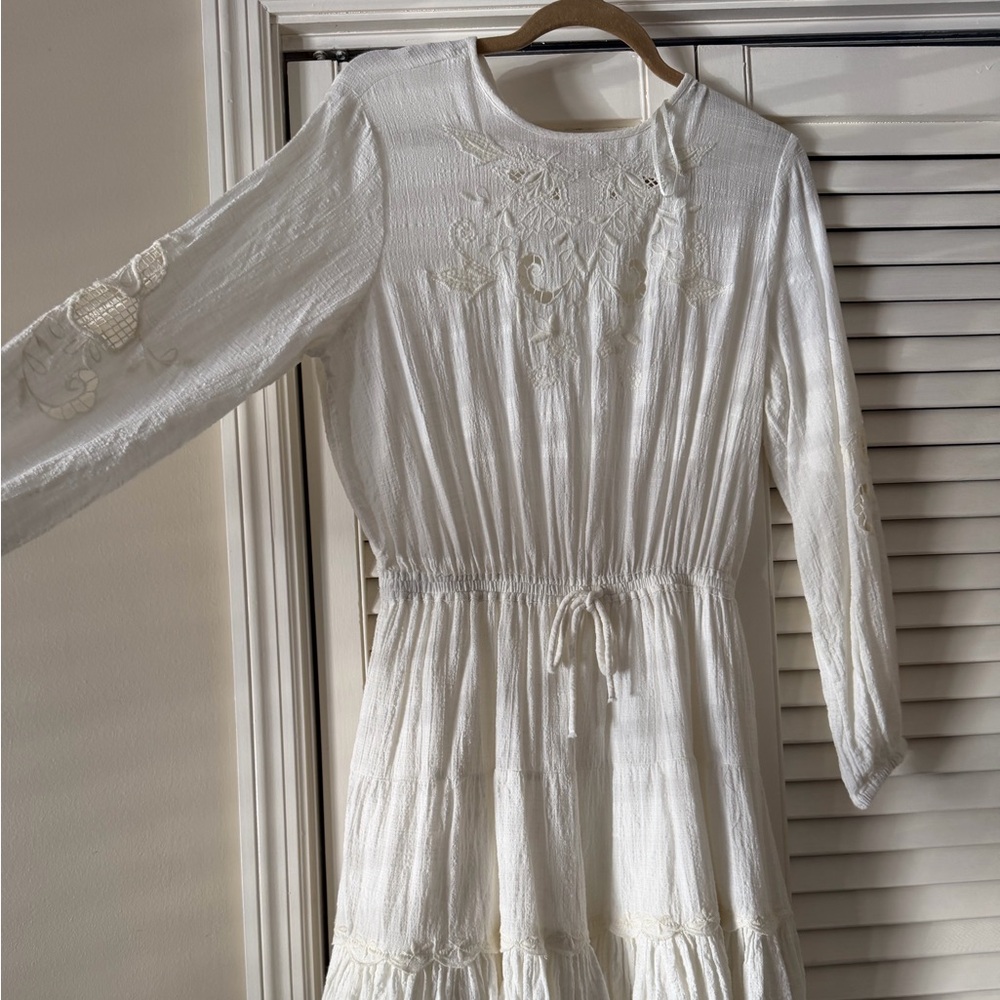 Zara White 100% Cotton Embroidered Dress